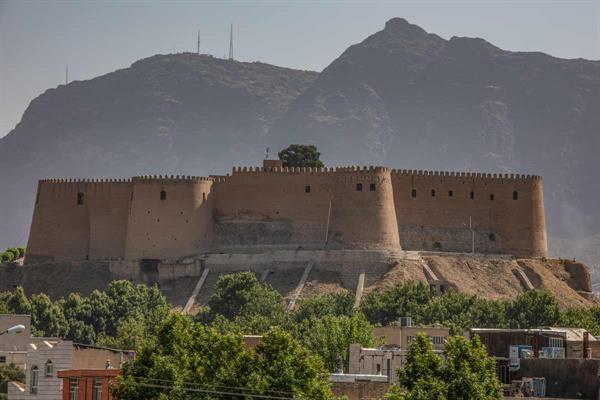 Falak-ol-aflak Fortress