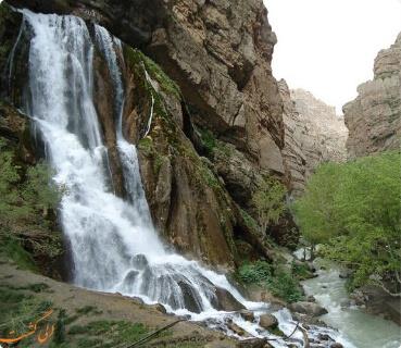 آبشار آب سفید الیگودرز